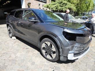 Ford Explorer Premium RWD picture 3