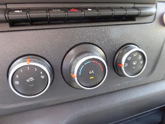 Renault Master Grand Confort picture 17