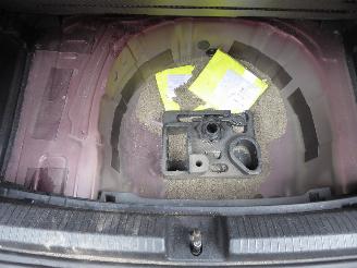 Volkswagen Polo Life picture 9