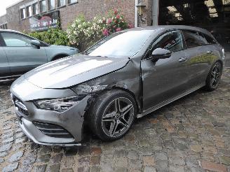 krockskadad bil auto Mercedes Cla-klasse Shooting Brake CLA 180 d AMG Styling 2020/5