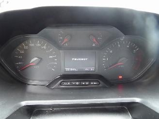 Peugeot Partner Premium L1 picture 10