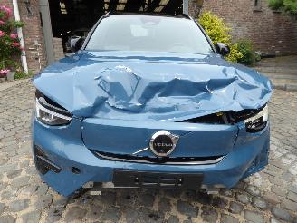 Volvo EX40 Single Motor Extended Range RWD Plus picture 3