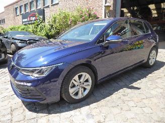 Unfallwagen Volkswagen Golf VIII Lim. Life eTSI 2024/7
