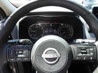 Nissan Qashqai N-Connecta picture 11