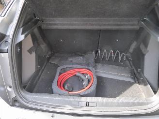Peugeot e-2008 Active picture 8