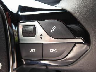 Peugeot e-2008 Active picture 15