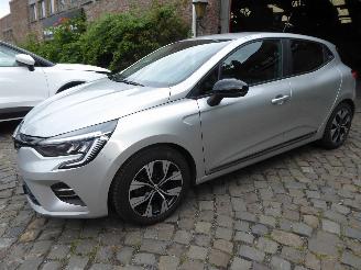 Avarii autoturisme Renault Clio V Evolution 2023/11