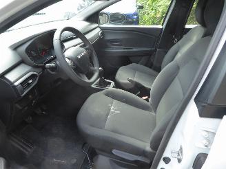Dacia Sandero III Essential picture 10