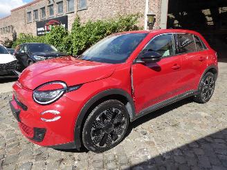 Schadeauto Fiat 600 Hybrid La Prima 2025/2