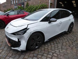 krockskadad bil auto Cupra Born  2022/7