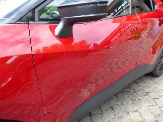 Toyota CH-R Plug-In Hybrid FWD GR Sport picture 3