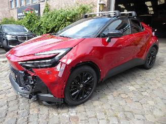 Voiture accidenté Toyota CH-R Plug-In Hybrid FWD GR Sport 2024/10