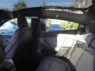 Tesla Model Y Premium Long Range RWD picture 15