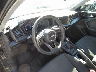 Audi A3 Sportback 30 TFSI advanced picture 14