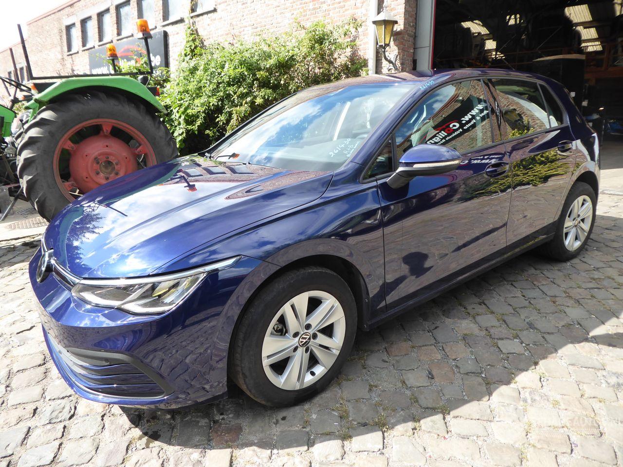 Volkswagen Golf Lim. Life eTSI