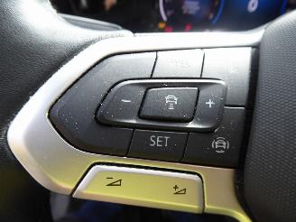 Volkswagen Golf Lim. Life eTSI picture 20