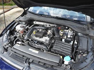 Volkswagen Golf Lim. Life eTSI picture 32