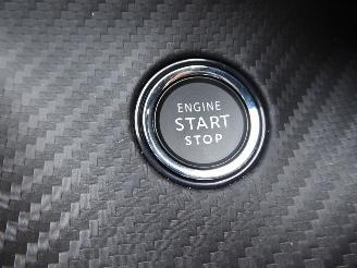 Peugeot 2008 Allure picture 18