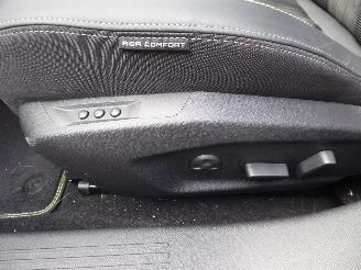 Peugeot 308 SW Hybrid GT picture 11