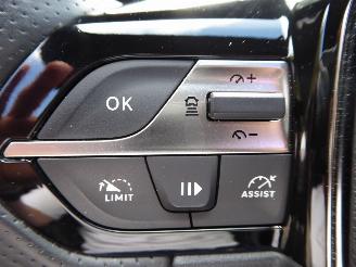 Peugeot 308 SW Hybrid GT picture 17