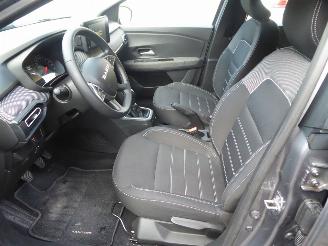Dacia Sandero III Expression picture 9