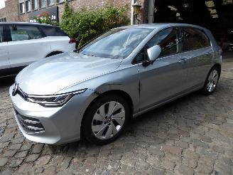 Schadeauto Volkswagen Golf VIII Lim. 1.5 TSI 85 kW Life 2025/8