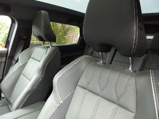 Renault Espace VI Iconic E-Tech Hybrid picture 13