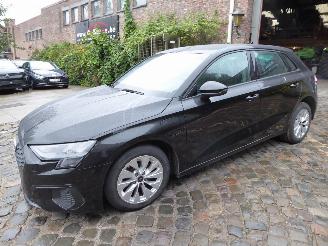 skadebil auto Audi A3 Sportback 40 TFSI e Advanced 2024/9
