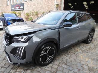 Damaged car Peugeot 2008 Allure 2025/8