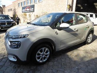 Vaurioauto  passenger cars Citroën C3 YOU 2024/6