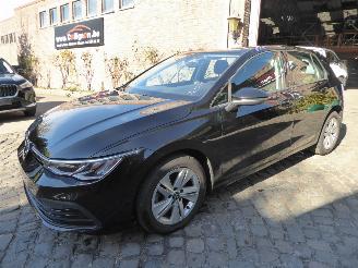 škoda osobní automobily Volkswagen Golf VIII Lim. Life eTSI 2024/4