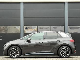 skadebil auto Volkswagen ID.3 First Plus 58 kWh Camera Clima PDC 2020/10