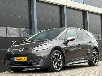 krockskadad bil auto Volkswagen ID.3 First Plus 58 kWh Camera Clima PDC 2020/10