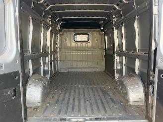 Peugeot Boxer 2.2 HDI L3-H2 3-PERS picture 5