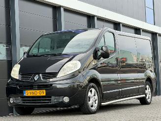 begagnad bil bedrijf Renault Trafic 2.0 dCi L2-H1 Navi Airco 3-PERS 2011/3