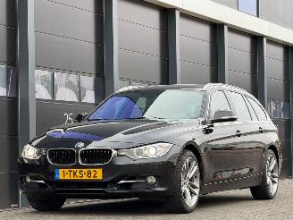 begagnad bil auto BMW 3-serie 325d Executive Xenon Clima 2014/3