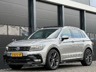 occasion passenger cars Volkswagen Tiguan 2.0 R-line 360 Camera Pano 150PK Leer 2017/2