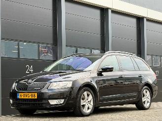 begagnad bil auto Skoda Octavia 1.6 TDI Navi Clima PDC 2014/11