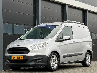 Ocazii auto utilitare Ford Transit Courier Van 1.5 TDCI Navi Airco PDC 2015/4
