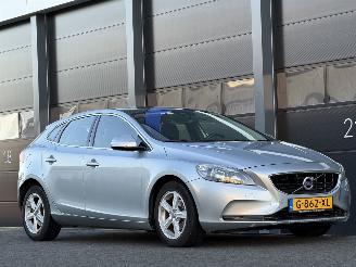 Volvo V-40 1.6 D2 Panorama Clima Keyless picture 2