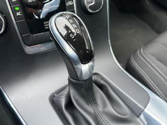 Volvo V-60 2.0 D3 Navi Clima PDC Euro-6 picture 12