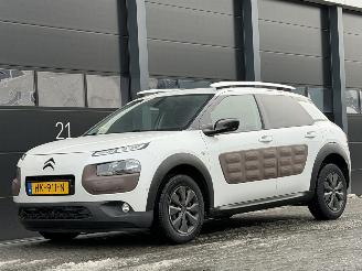 Käytettyjen passenger cars Citroën C4 cactus 1.6 BlueHDi Panorama Camera 2015/11