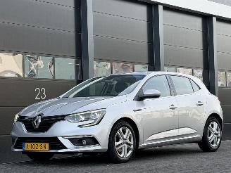 ocasión turismos Renault Mégane 1.5 DCI Clima PDC EURO-6 2017/10