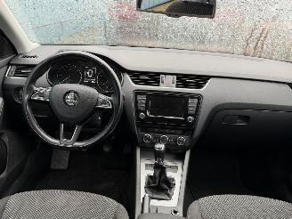 Skoda Octavia 1.6 TDI Navi Clima PDC EURO-6 picture 5