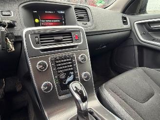 Volvo V-60 Cross Country 2.0 D4 EURO-6 picture 8