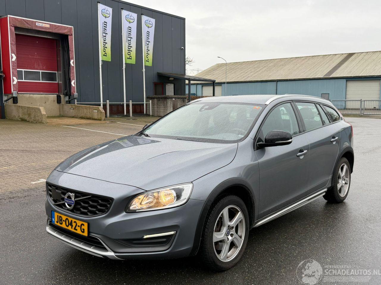 Volvo V-60 Cross Country 2.0 D4 EURO-6