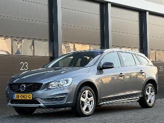occasion passenger cars Volvo V-60 Cross Country 2.0 D4 Navi Clima EURO-6 2016/1
