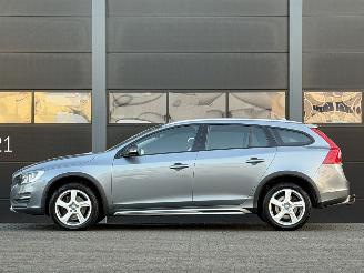 Volvo V-60 Cross Country 2.0 D4 Navi Clima EURO-6 picture 6