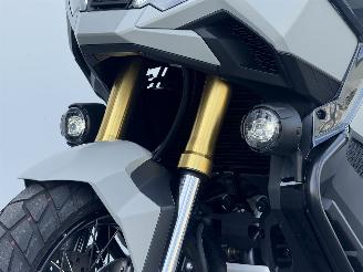 Honda  X‑ADV 750 Akrapovic Beugels Handvatverwarming picture 13