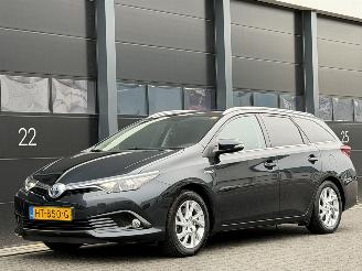 ojeté vozy osobní automobily Toyota Auris 1.8 Hybrid Navi Camera Panorama EURO-6 2015/12